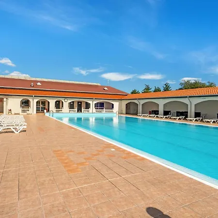 2 Bedroom Beautiful In Tranekaer