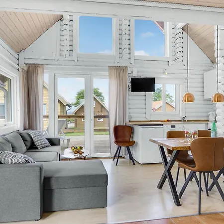 בית נופש 2 Bedroom Beautiful In