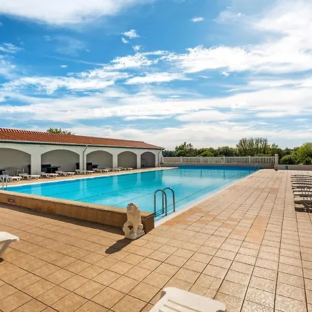 Holiday home 2 Bedroom Beautiful In