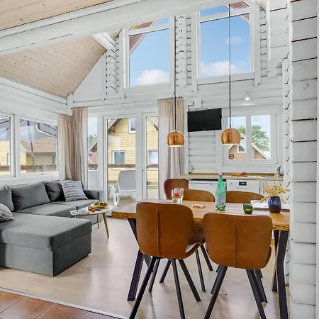 Prázdninový dům 2 Bedroom Beautiful In *