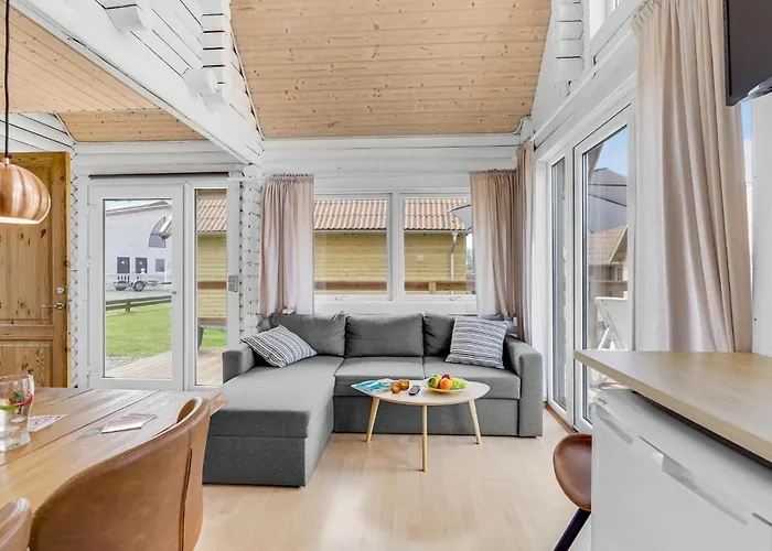 Holiday home 2 Bedroom Beautiful In Tranekaer