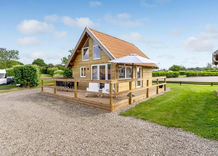 Holiday home 2 Bedroom Beautiful In Tranekaer