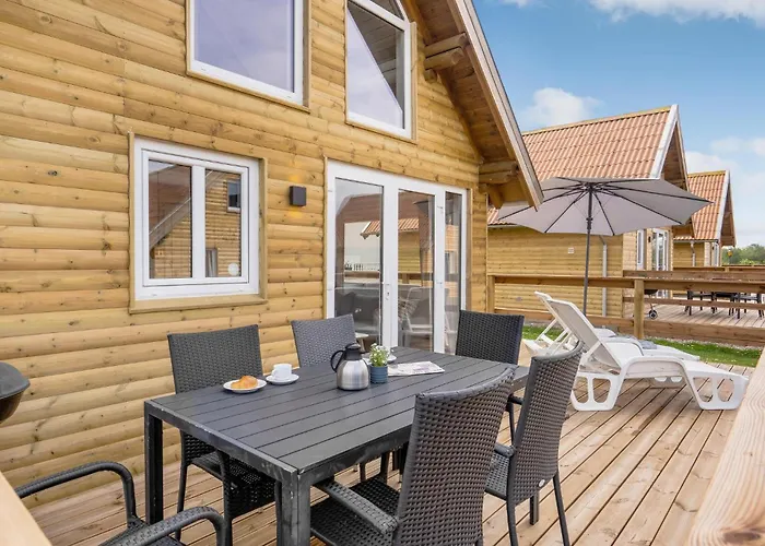 2 Bedroom Beautiful In *